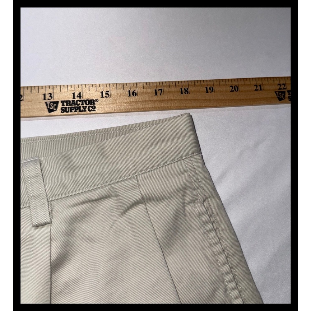 Nautica Rigger Chino Shorts Mens 36W Beige Pleated Classic Fit Cotton Preppy - Picture 4 of 8
